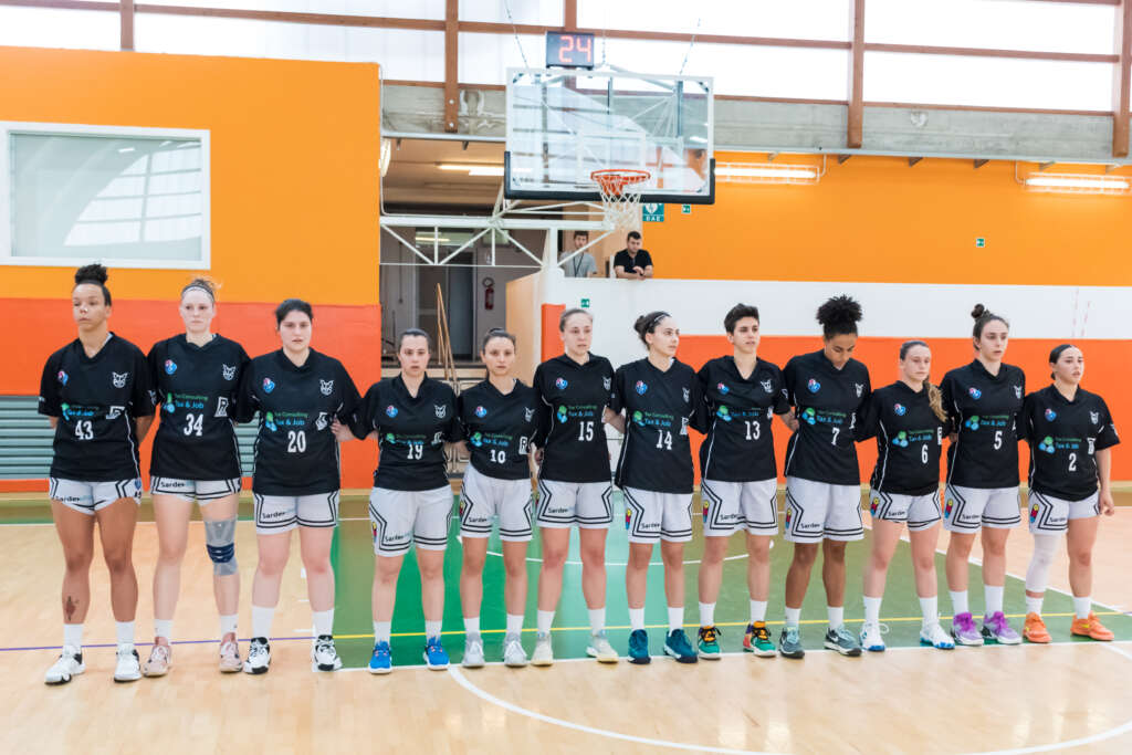 Trionfo di Basket Torino Femminile vs Basket Roma