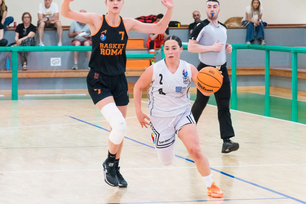 Pallacanestro Femminile in Italia: uno sguardo 4 CGR4086 Azzi POUT T2 G1 Basket Torino Femminile vs Basket Roma 1